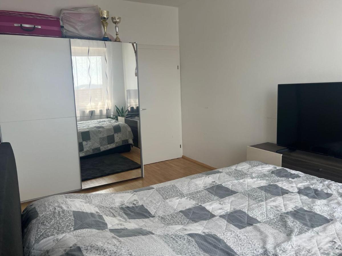 Helle Wohnung In Linzer-Mitte Luaran gambar